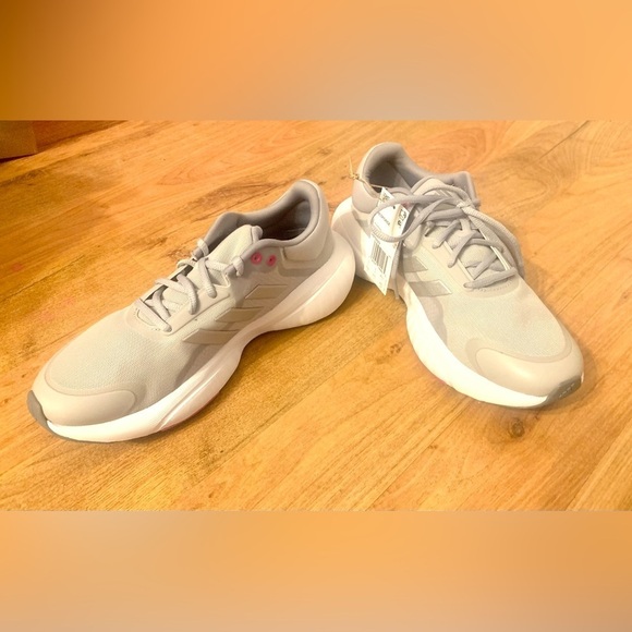 Women’s Adidas Response gray running shoes, HP2959, size 10.5, NWT, no box - Picture 6 of 11